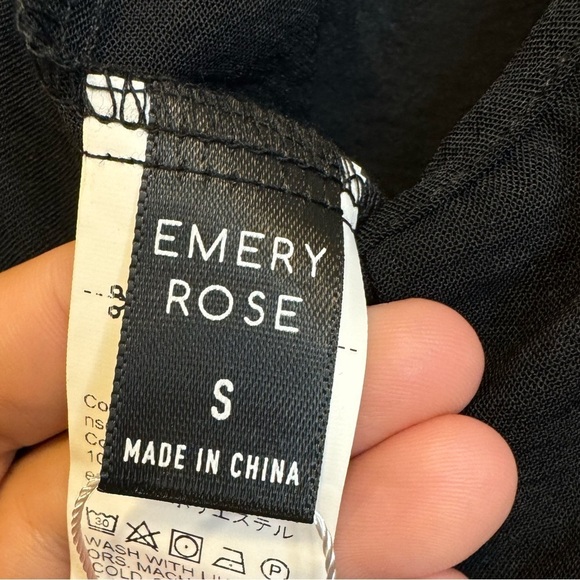 Emery Rose Black Sleeve Short Romper Size S NWT ☀️ - Picture 13 of 16